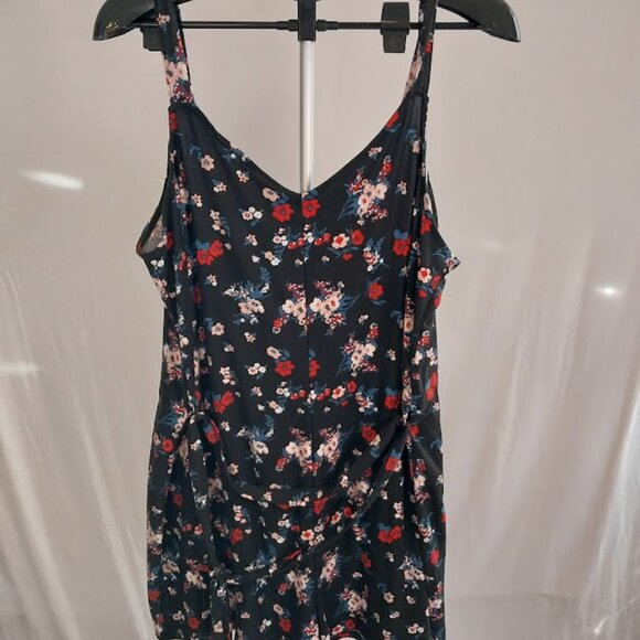 No Boundaries Juniors' Button Front Romper - Picture 10 of 10